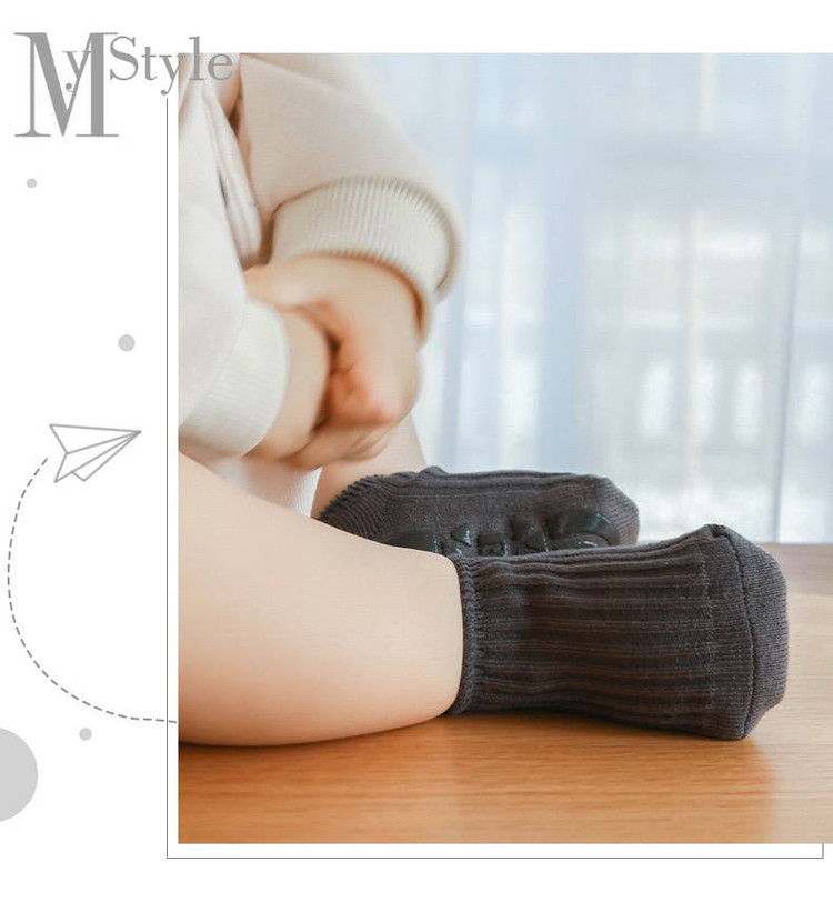 خرید جوراب بچه گانه شیک